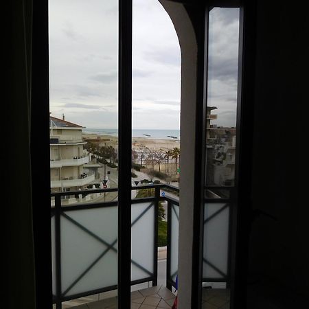 Gabbiano Apartments Rimini Eksteriør bilde