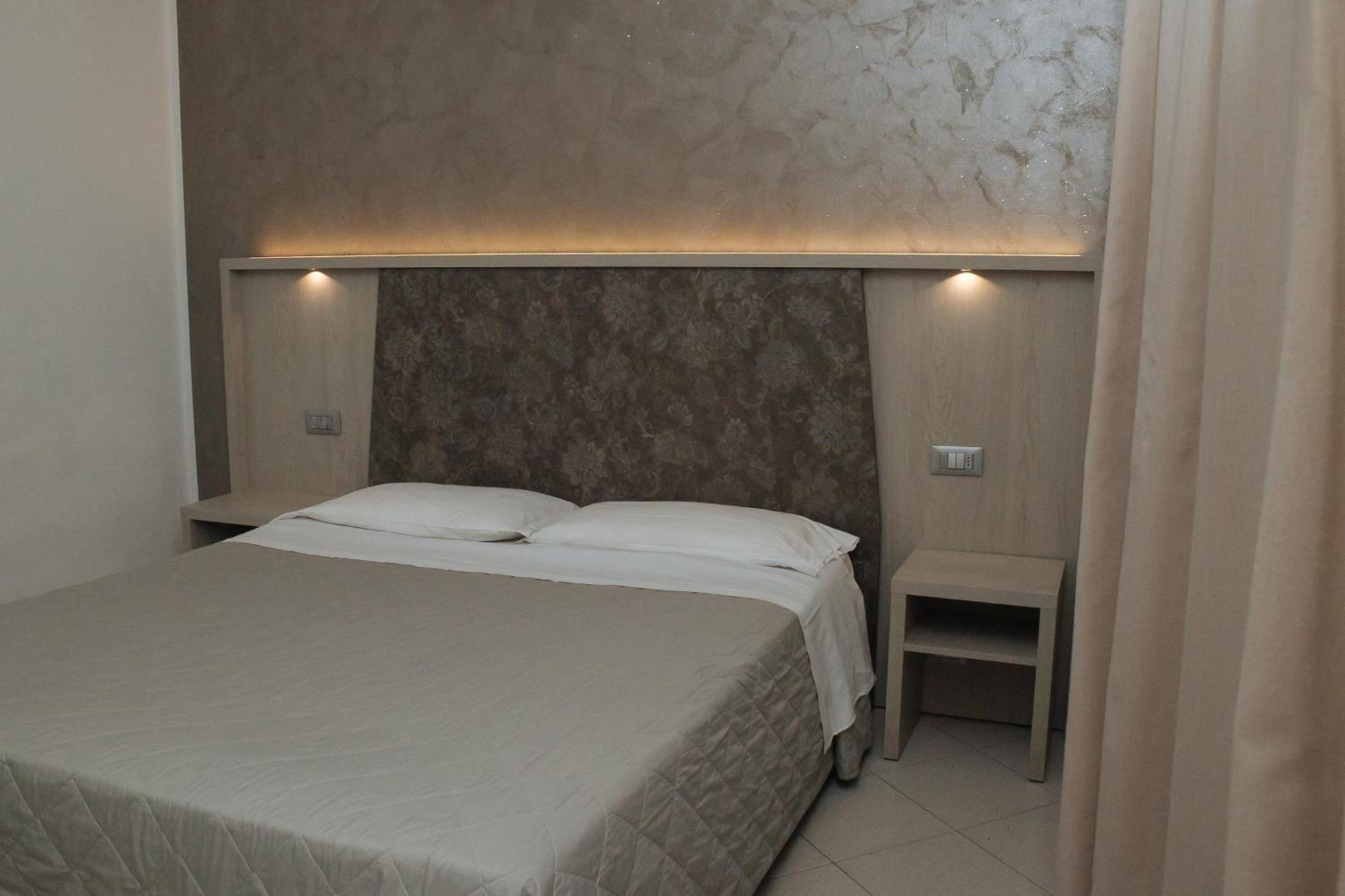 Gabbiano Apartments Rimini Eksteriør bilde